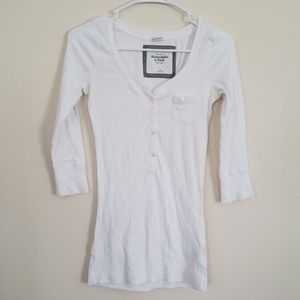 Abercrombie & Fitch  white quarter sleeve shirt